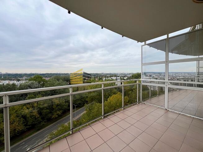 Dwupokojowy apartament w budynku z basenem, fitnes