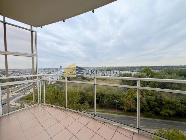 Dwupokojowy apartament w budynku z basenem, fitnes