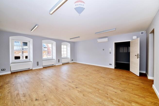 Lokal 35 mkw na Starym Mieście