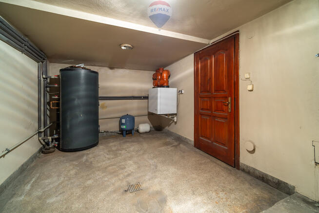 Do wynajęcia lokal handlowo-usługowy w Nowym Targu