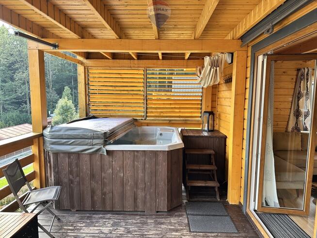 Całoroczny domek z widokiem na jezioro i góry