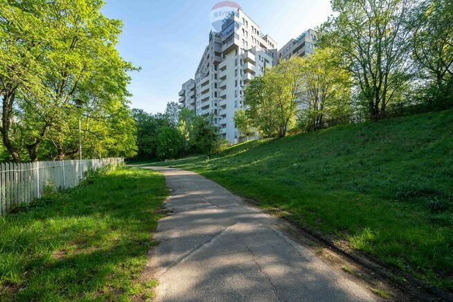 Mieszkanie 3 pokoje apartamentowiec z basenem