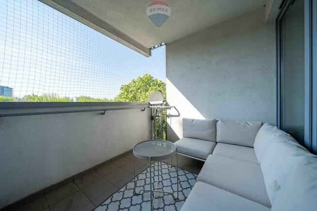 Mieszkanie 3 pokoje apartamentowiec z basenem