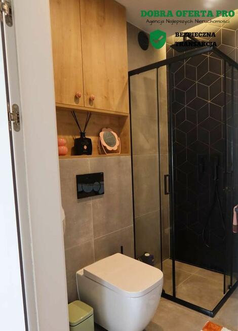 Dwupoziomowe mieszkanie z ogródkiem na dachu