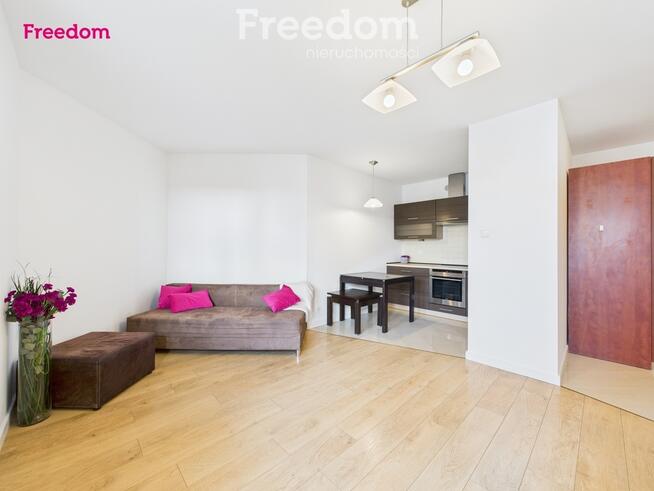 balkon i dwa pokoje świetną lokalizacją ul.Barcza