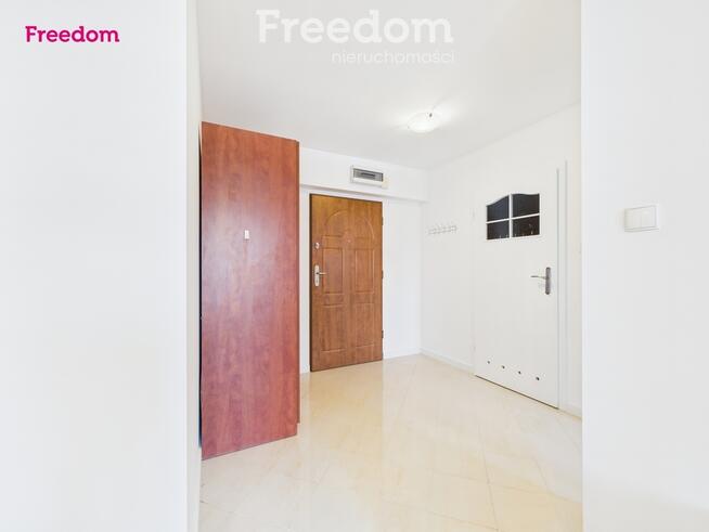 balkon i dwa pokoje świetną lokalizacją ul.Barcza