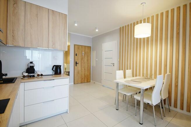 Mieszkanie Ustronie Morskie, Okrzei