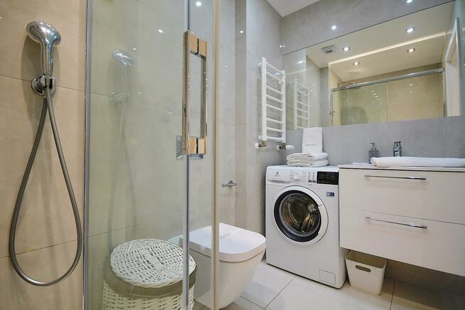 Mieszkanie Ustronie Morskie, Okrzei