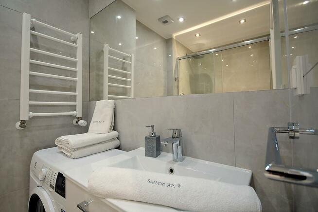 Mieszkanie Ustronie Morskie, Okrzei