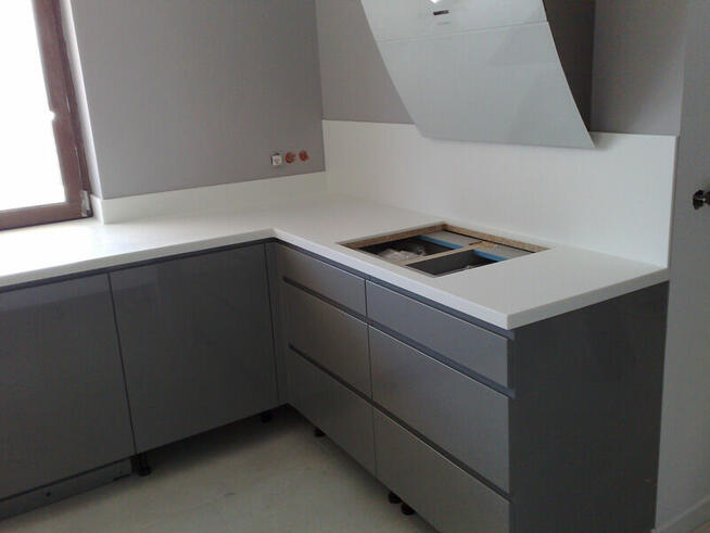 PŁYTYT SOLID SURFACE CORIAN