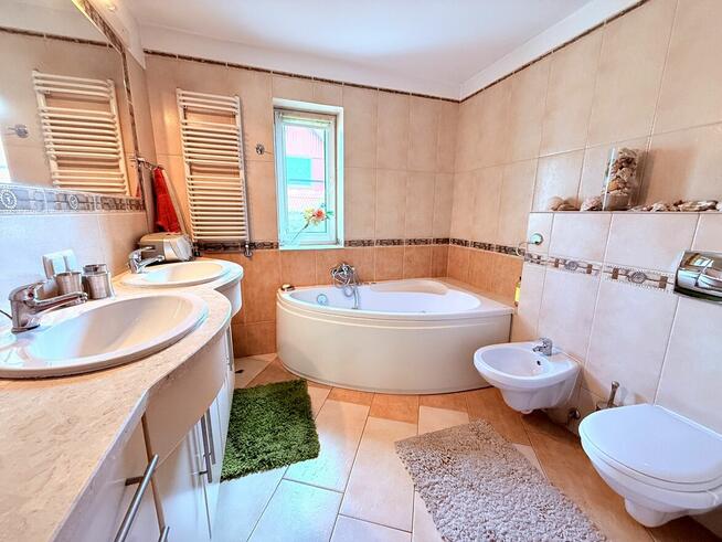 DOM Z GARAŻEM W DOSKONAŁEJ LOKALIZACJI!