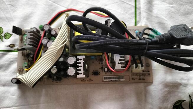 Zasilacz sieciowy do Tunera Sat. Ferguson Ariva TT.PVR.500GB