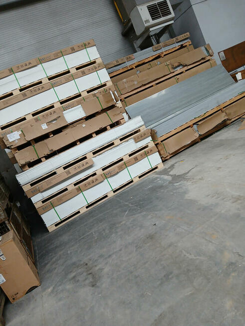 PŁYTYT SOLID SURFACE CORIAN