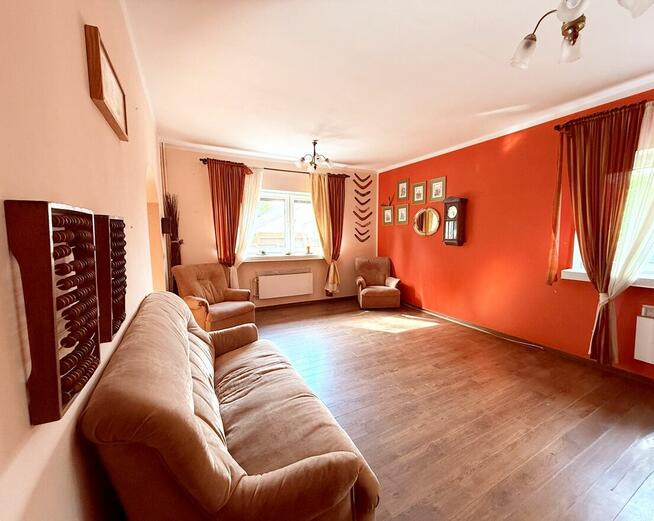 DOM Z GARAŻEM W DOSKONAŁEJ LOKALIZACJI!