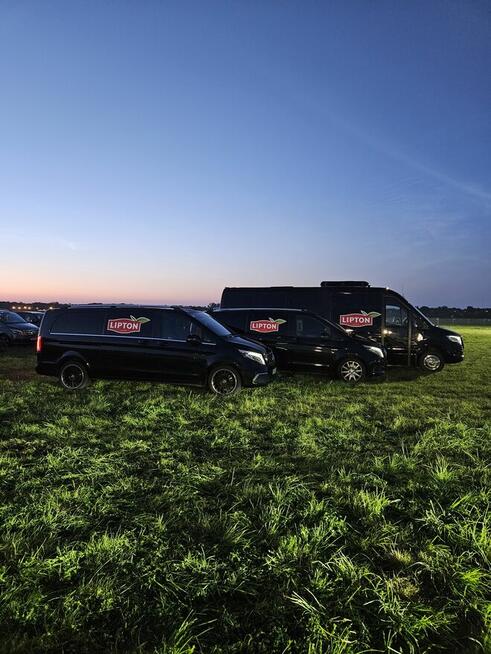 Wynajem komfortowych busów z kierowcą w Gdyni i Gdańsku.