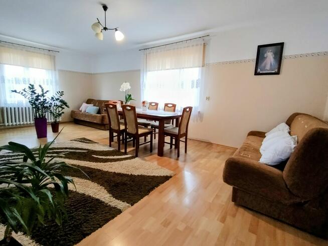Urokliwy dom z dużą działką w malowniczej wsi | 339 990 zł