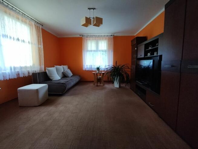 Urokliwy dom z dużą działką w malowniczej wsi | 339 990 zł