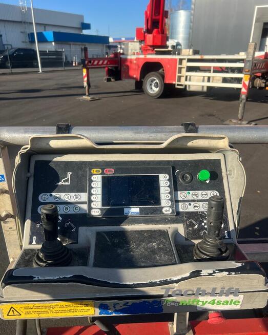 Podnośnik koszowy Bronto S37XDT