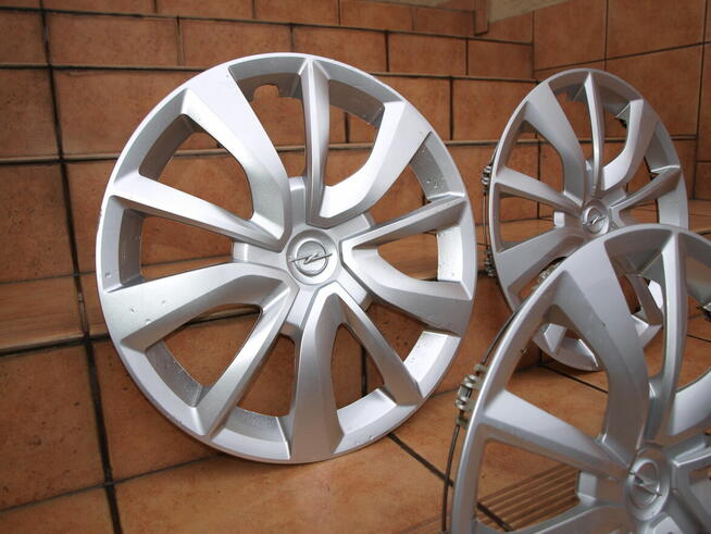 Opel kołpaki 16 oryginalne (komplet 4 sztuki)