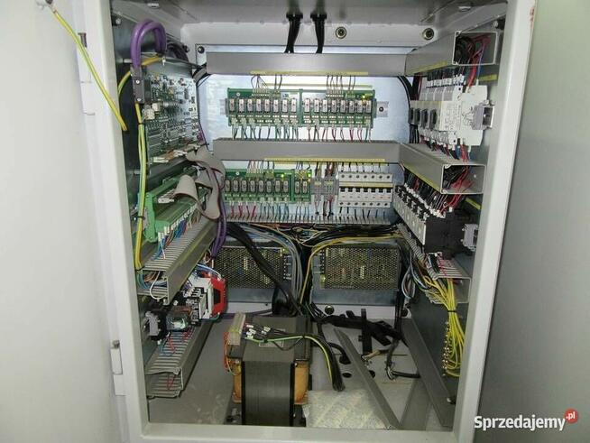 Centrum obróbcze CNC firmy XYZ Mini Mill 560