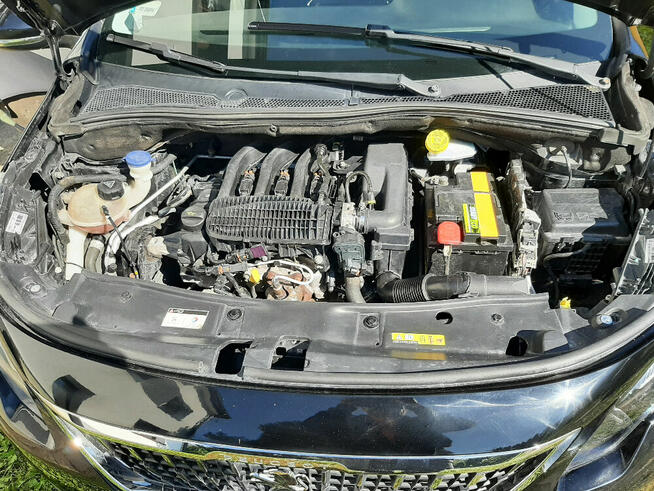 Peugeot 2008 I LIFT1,2 benzyna,2016 rok, tylko 90000km Klima