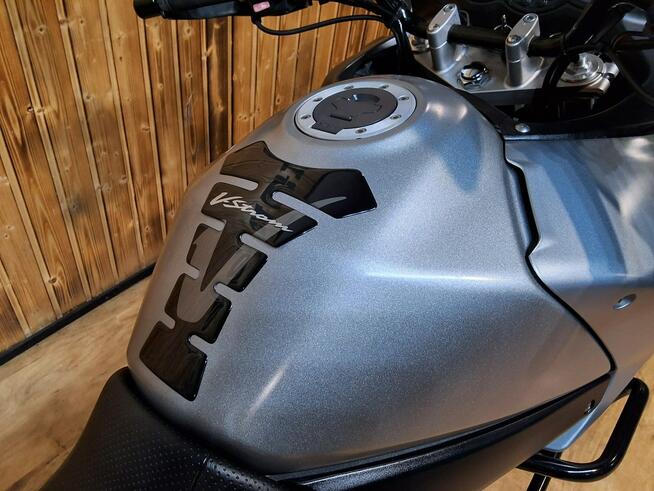 Suzuki DL Bardzo doposażony Vstrom dl650, stan super, raty, kup online.