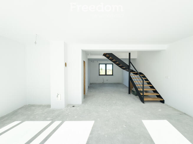 Nowoczesny dom z widokiem na jezioro na S W J M