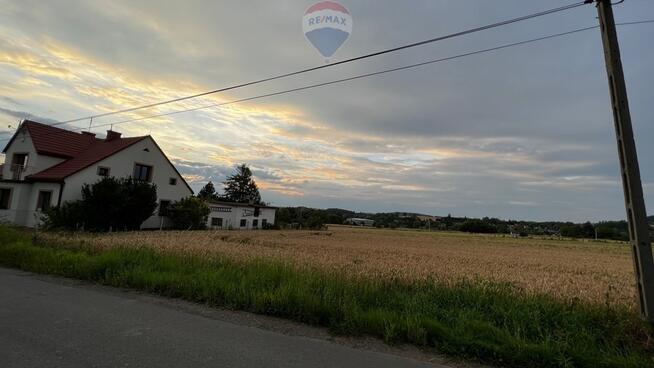 Czego brakuje tej działce ?