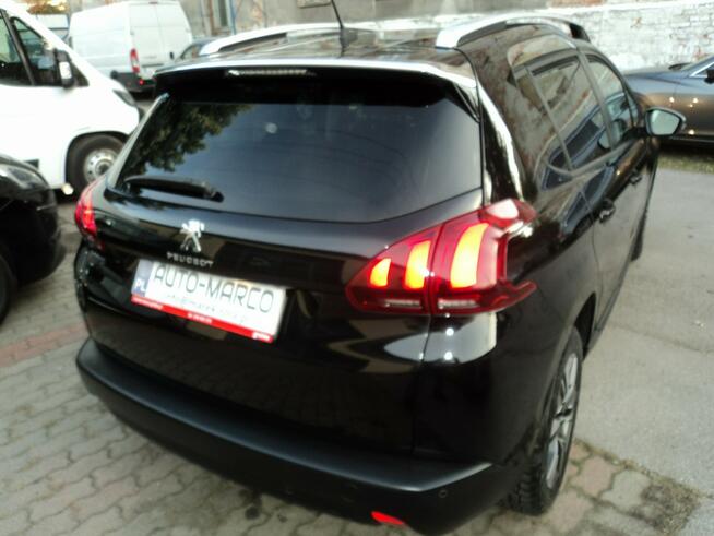 sprzedam ładnego PEUGEOTA 2008 1.2 B malutki przebieg