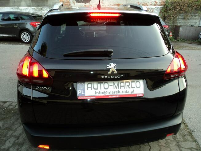 sprzedam ładnego PEUGEOTA 2008 1.2 B malutki przebieg