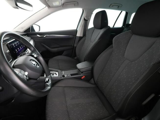 Škoda Octavia PHEV full LED virtual cocpit klima auto el. sterowane i grzane fotele