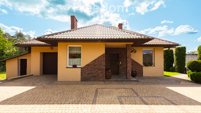 Cisza i natura - dom z widokiem na las.