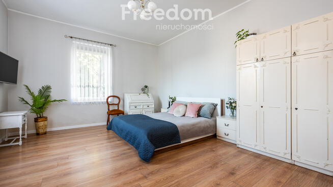 Dom typu dworek z dużą działką !