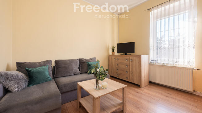 Dom typu dworek z dużą działką !