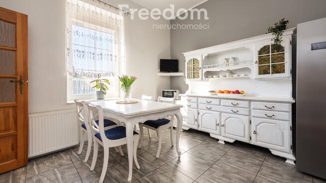 Dom typu dworek z dużą działką !