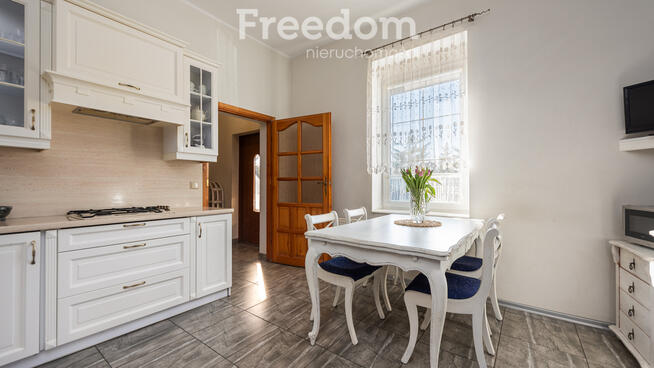 Dom typu dworek z dużą działką !