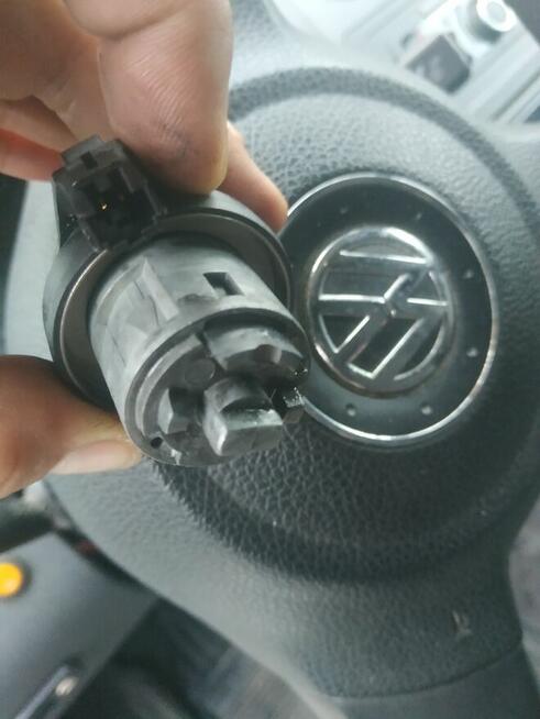 Awaryjne otwieranie samochodu naprawa stacyjki Pyrzowice 24h