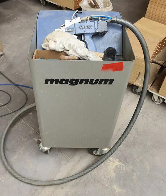 Wbijarka kołków AYEN