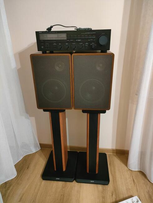 Yamaha R5, kolumny Quadral SM 120 ll i podstawki Edifier