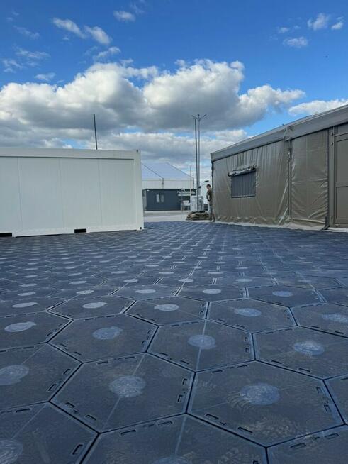 X-floor – Tymczasowe drogi z płyt modułowych