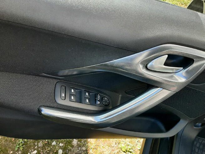 Peugeot 2008 I LIFT1,2 benzyna,2016 rok, tylko 90000km Klima