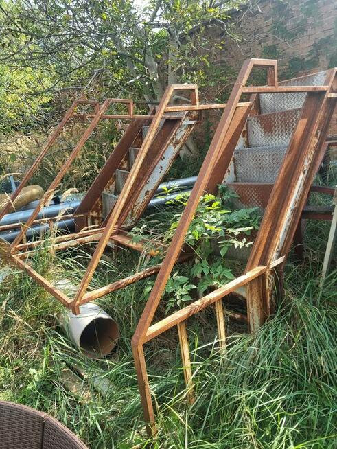 Schody metalowe zewnętrzne 2x210cm
