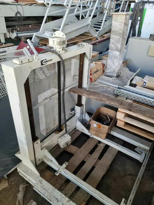 Sztaplarka, odbiornik elementów meblowych, manipulator, ukła