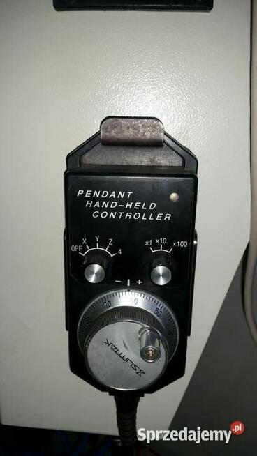 Centrum obróbcze CNC firmy XYZ Mini Mill 560