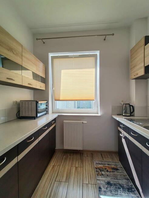 58m ARCHITEKTÓW, dwupokojowe, umeblowane. Garaż.