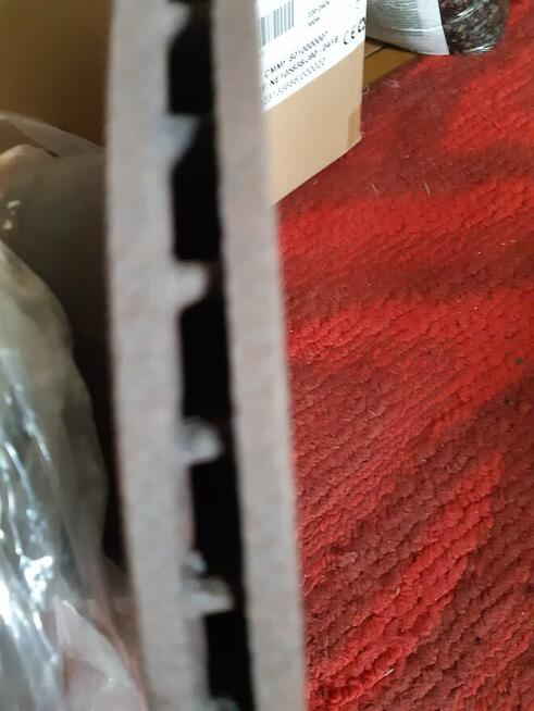 Tarcze do BMW 5 przód + klocki