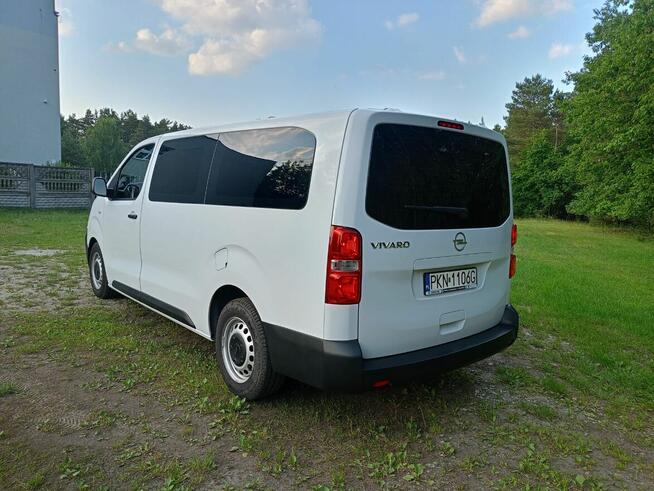 OPEL VIVARO wersja long 9 osób