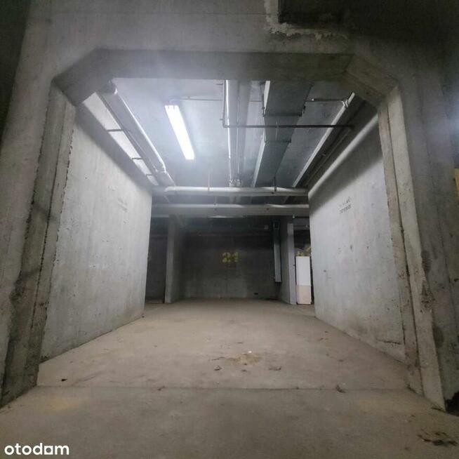 Sprzedam miejsce postojowe Naramowice