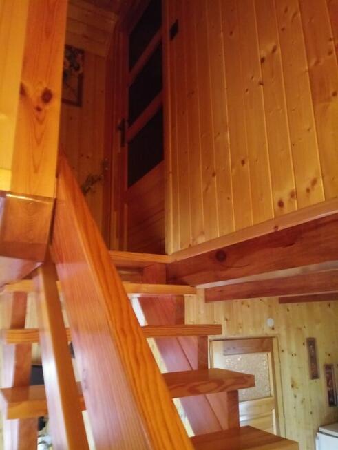 SPRZEDAM atrakcyjną działkę budowlaną 200 m od jeziora