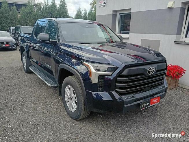 Toyota Tundra 4x4 2022 benzyna 280 KM automat